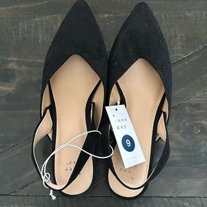 Ladies suede like flats